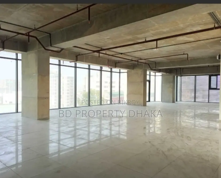 3020 Sqft Nice Open Commercial Space Rent In Gulshan Avenue in Gulshan