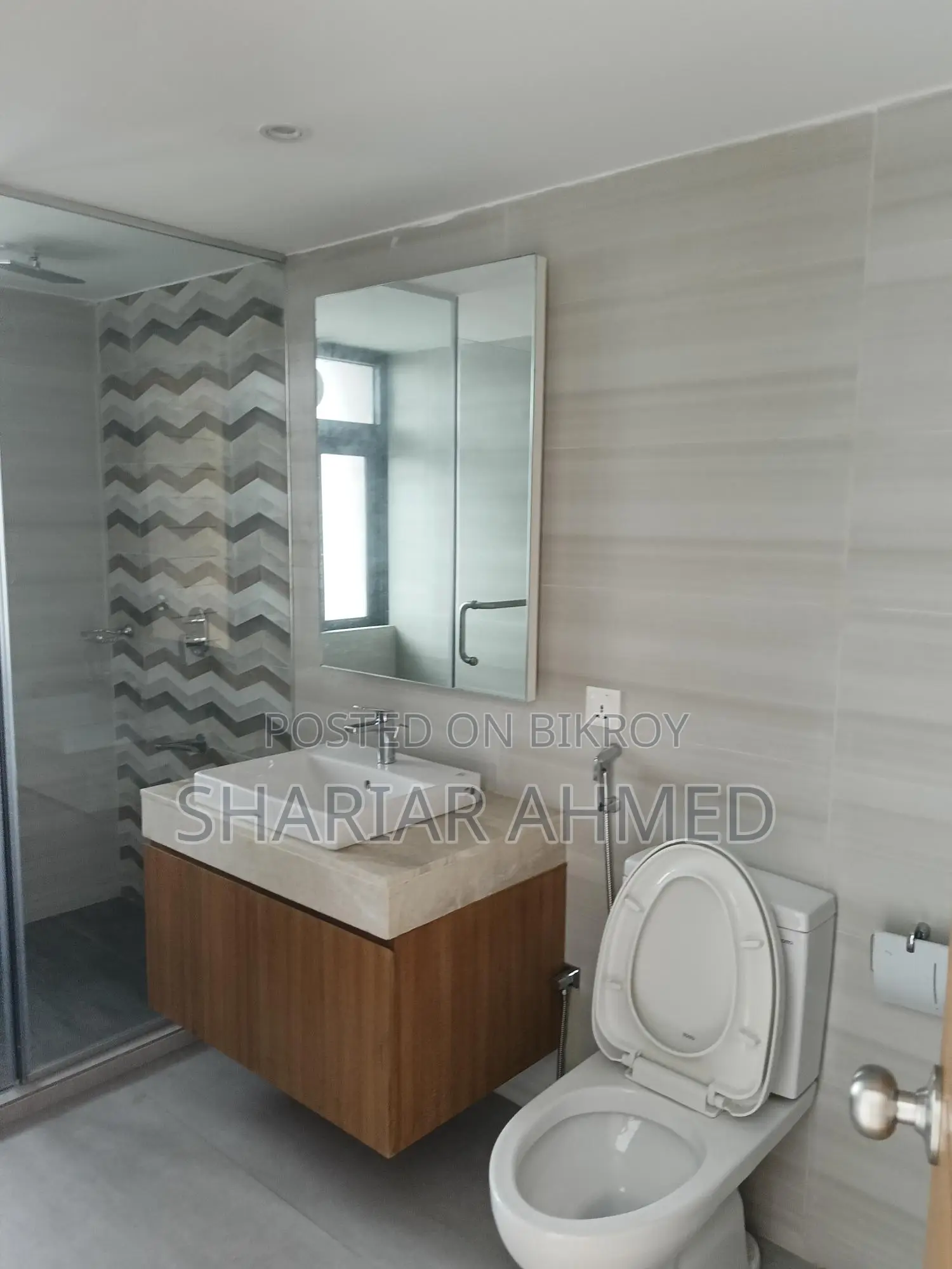 South Facing(POOL_GYM) Modern Facilities Flat Rent In GULSHAN 2 in Gulshan