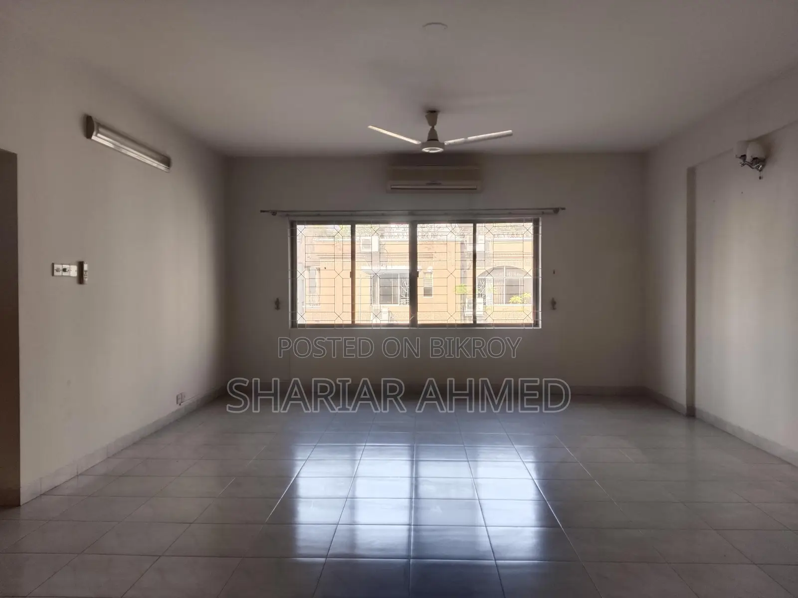 3250 Sqft Un-Furnished Apartment For Rent In Gulshan 2 in Gulshan
