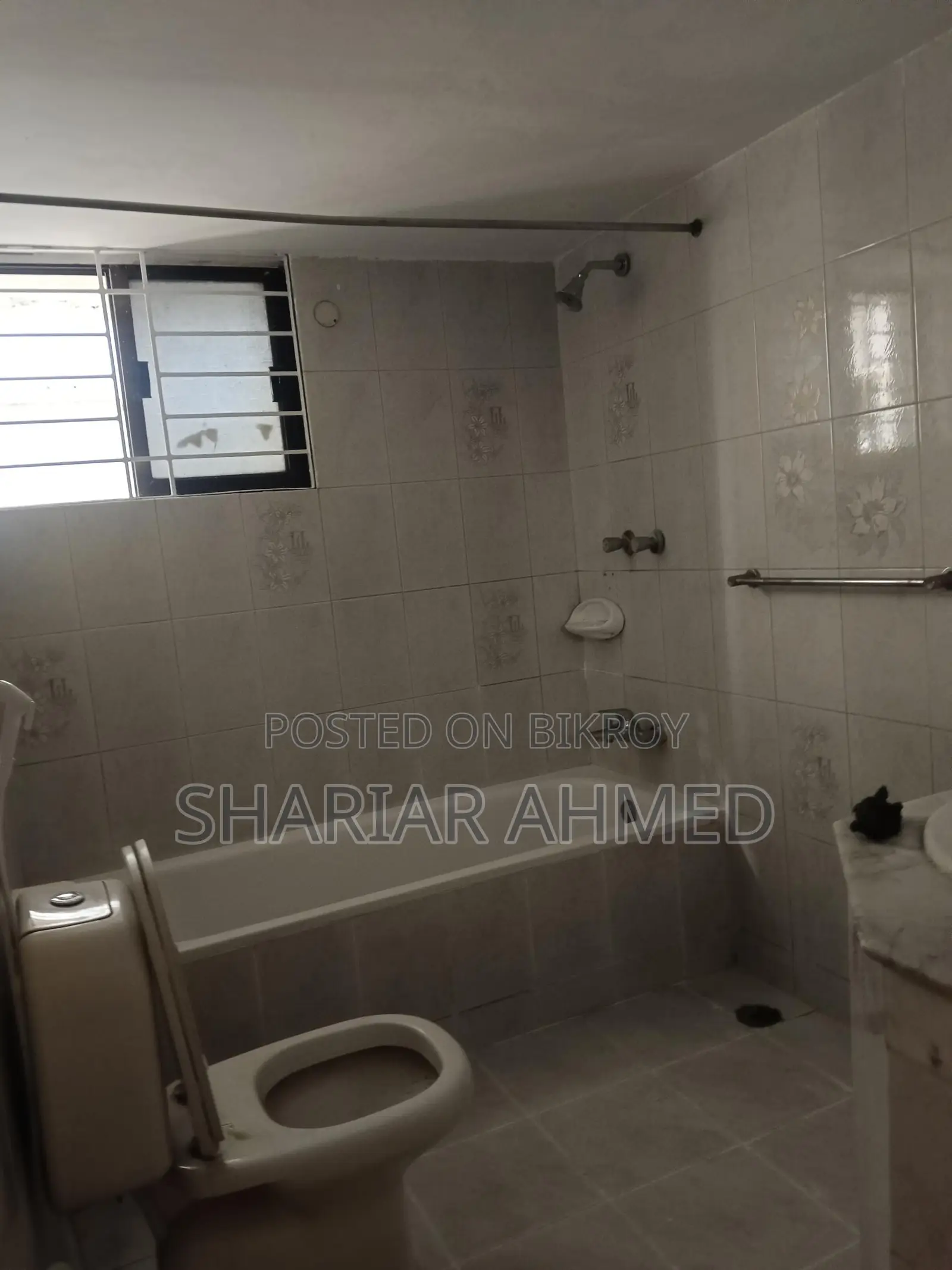 Good Quality 2650 Sqft Un-furnished Apartment For Rent In Gulshan 2 in Gulshan