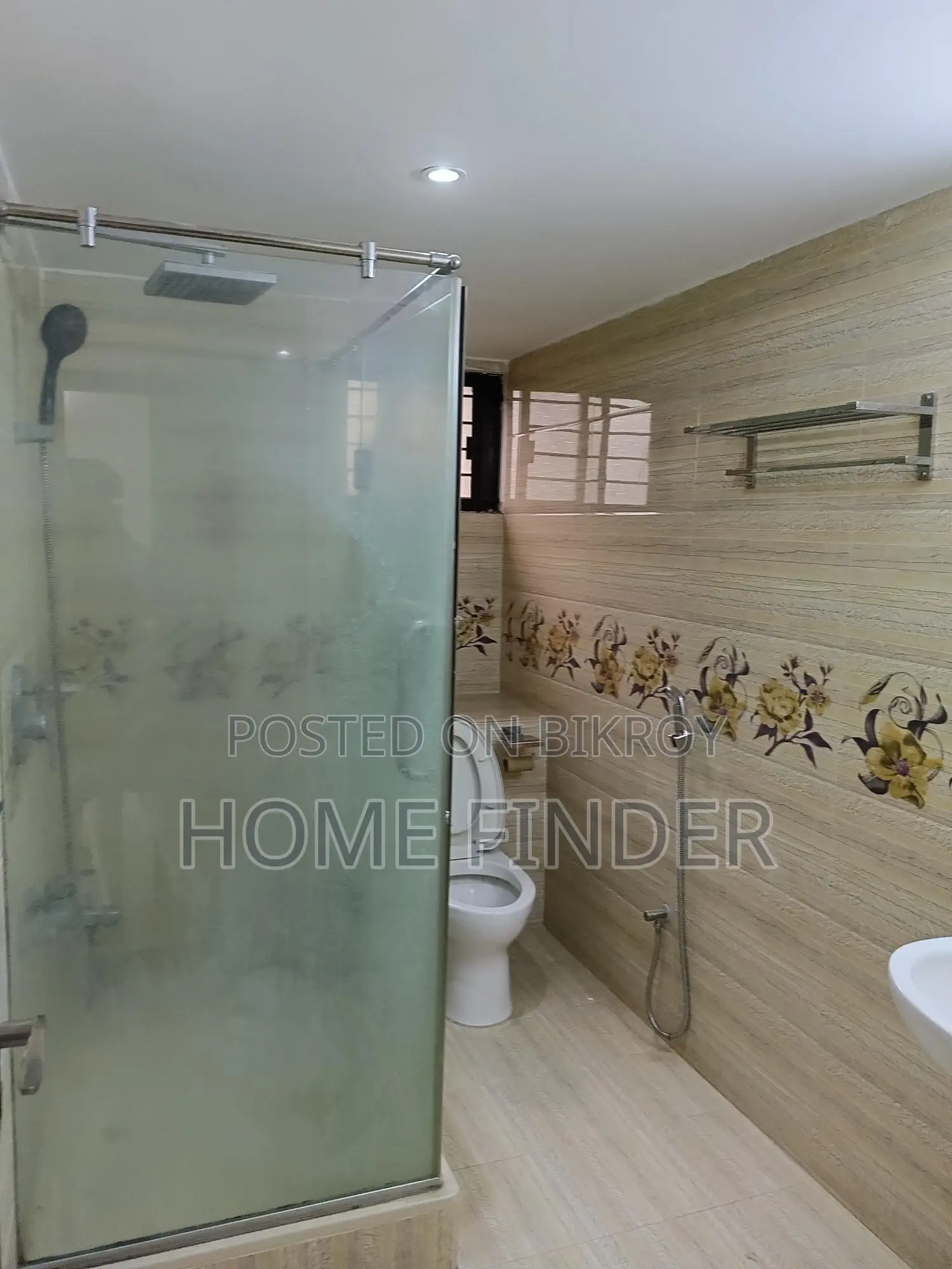 Unfurnished 2990 SqFt Apartment Rent In GULSHAN in Gulshan