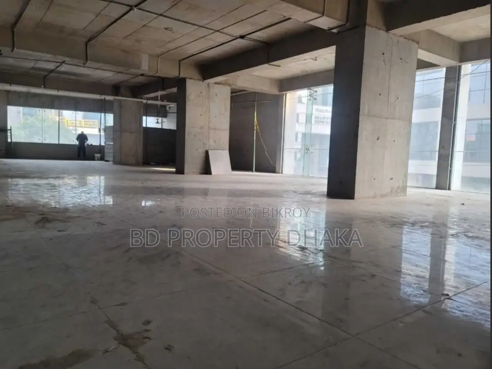 10000 Sqft Open New Commercial Space Rent In Gulshan Avenue in Gulshan