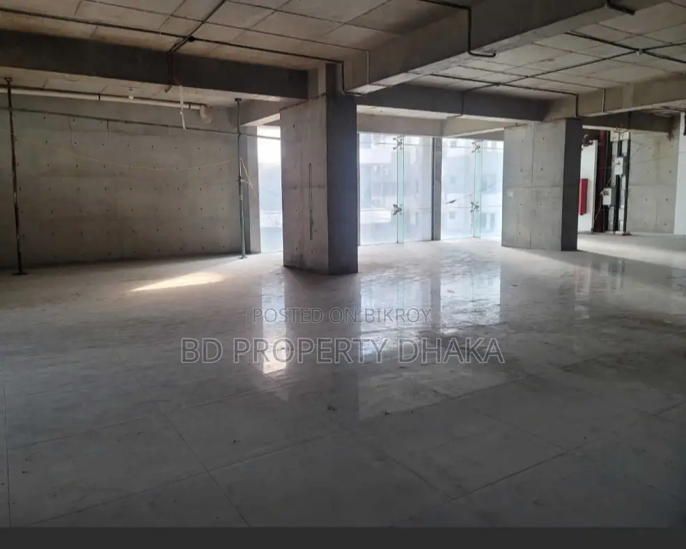 10000 Sqft Open New Commercial Space Rent In Gulshan Avenue in Gulshan