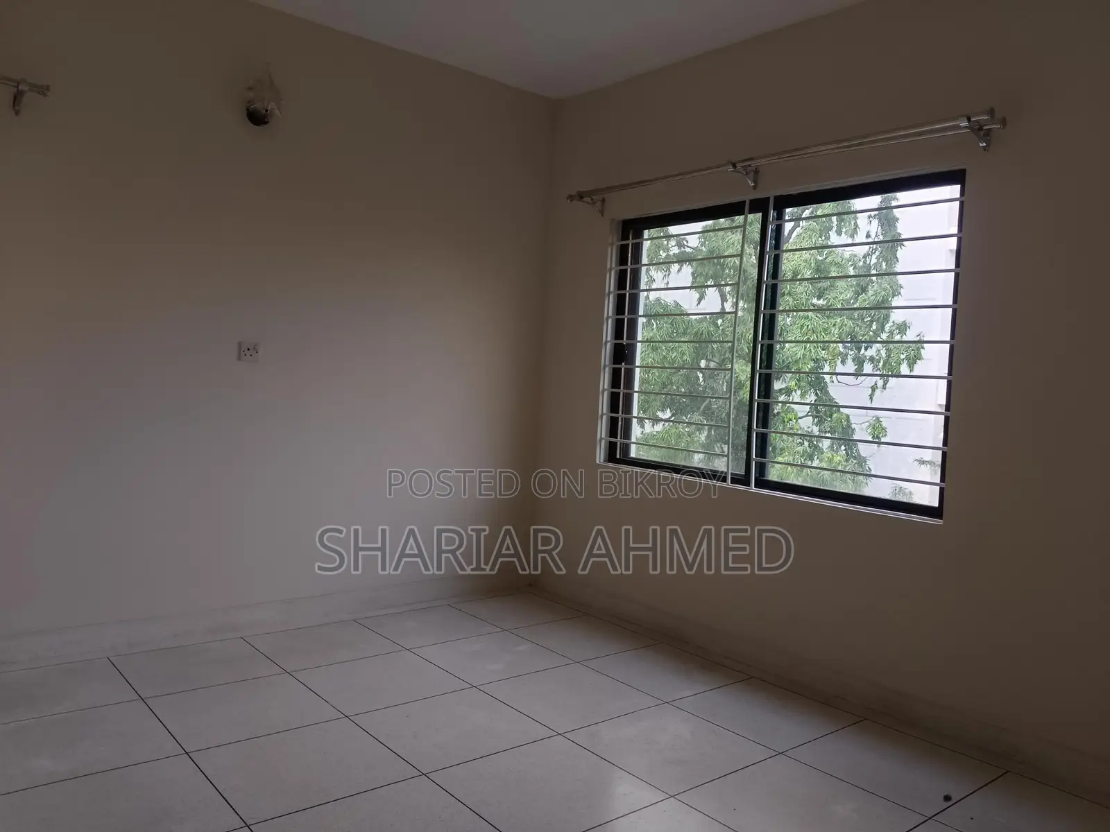 2400 Sqft Un-Furnished Apartment For Rent In Gulshan in Gulshan