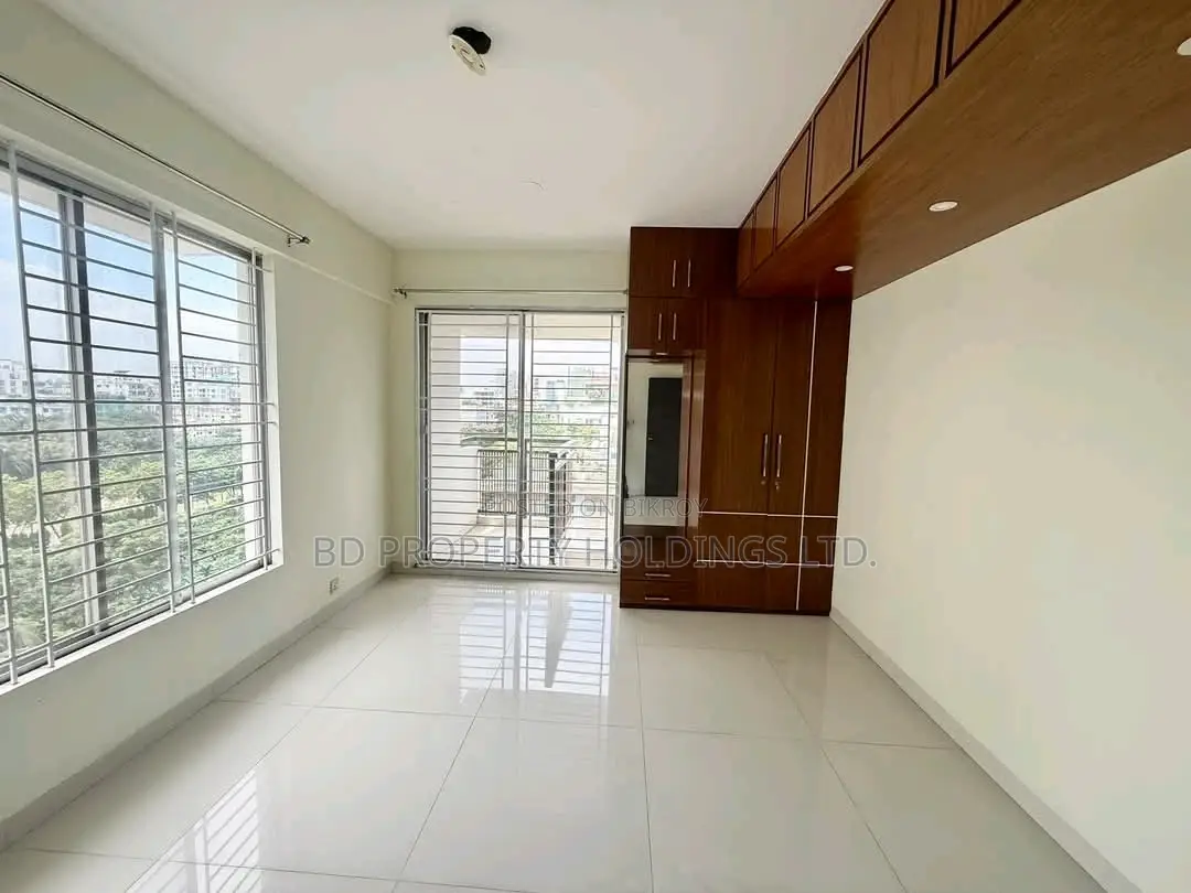 4bdrm Apartment in Uttara for rent in Uttara