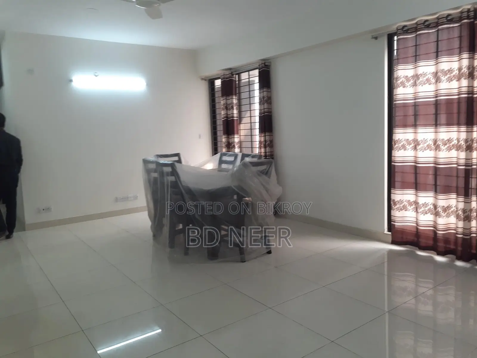 Fully Furnished 4 Bedroom Apt. Rent in Gulshan-2 in Gulshan