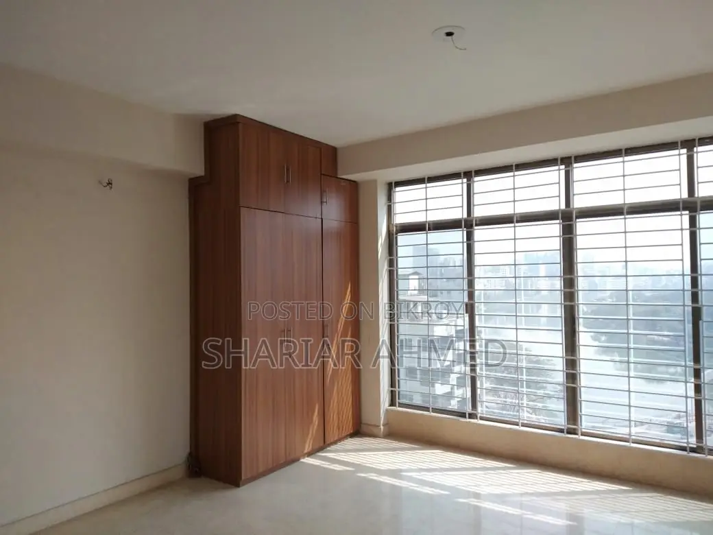 New 3000 SqFt | 4 Bed Flat Rent In GULSHAN in Gulshan
