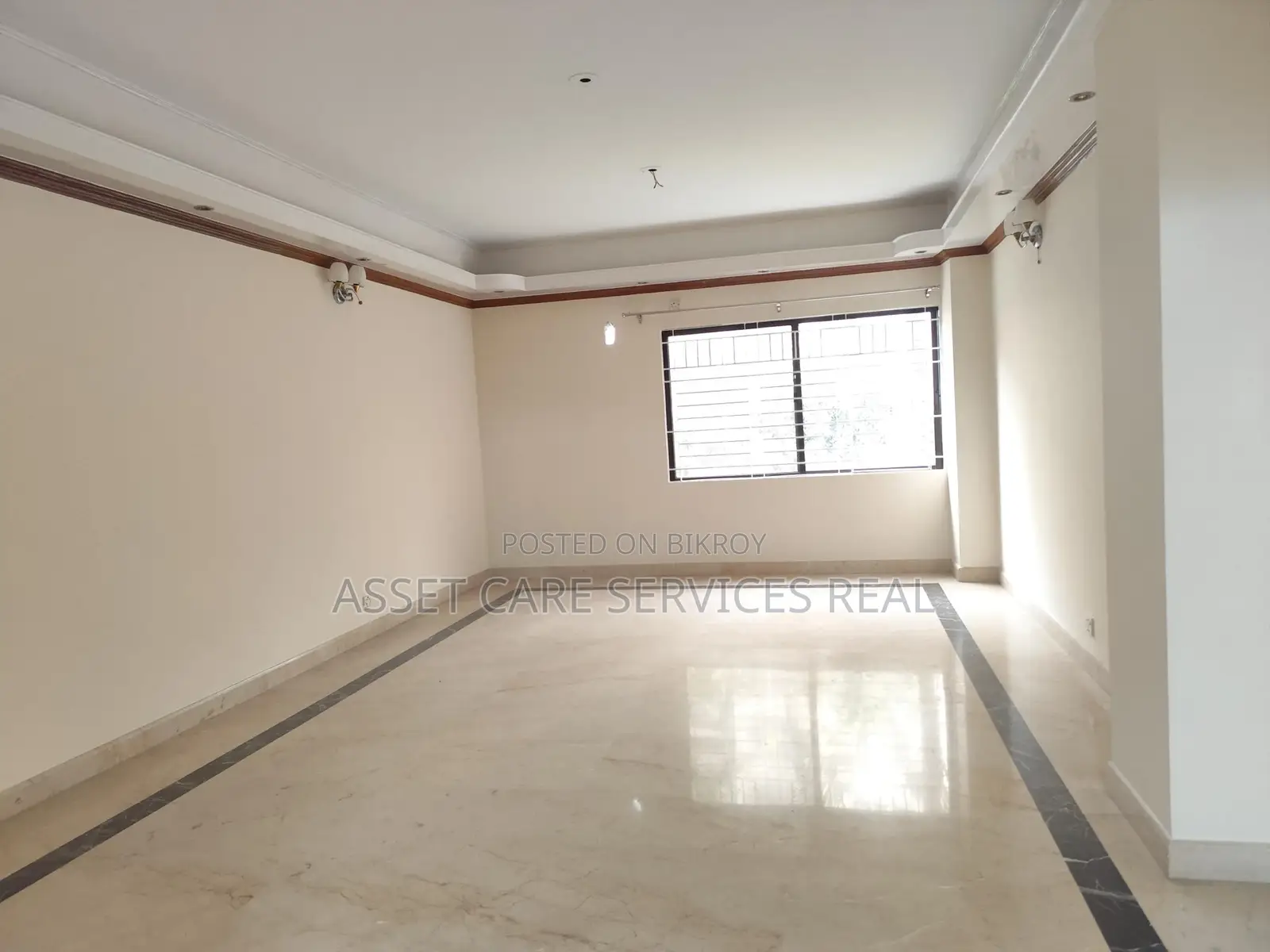 3000-Sqft 3Bed Un-Furnished Exclusive Apartment Rent In Gulshan-2 in Gulshan