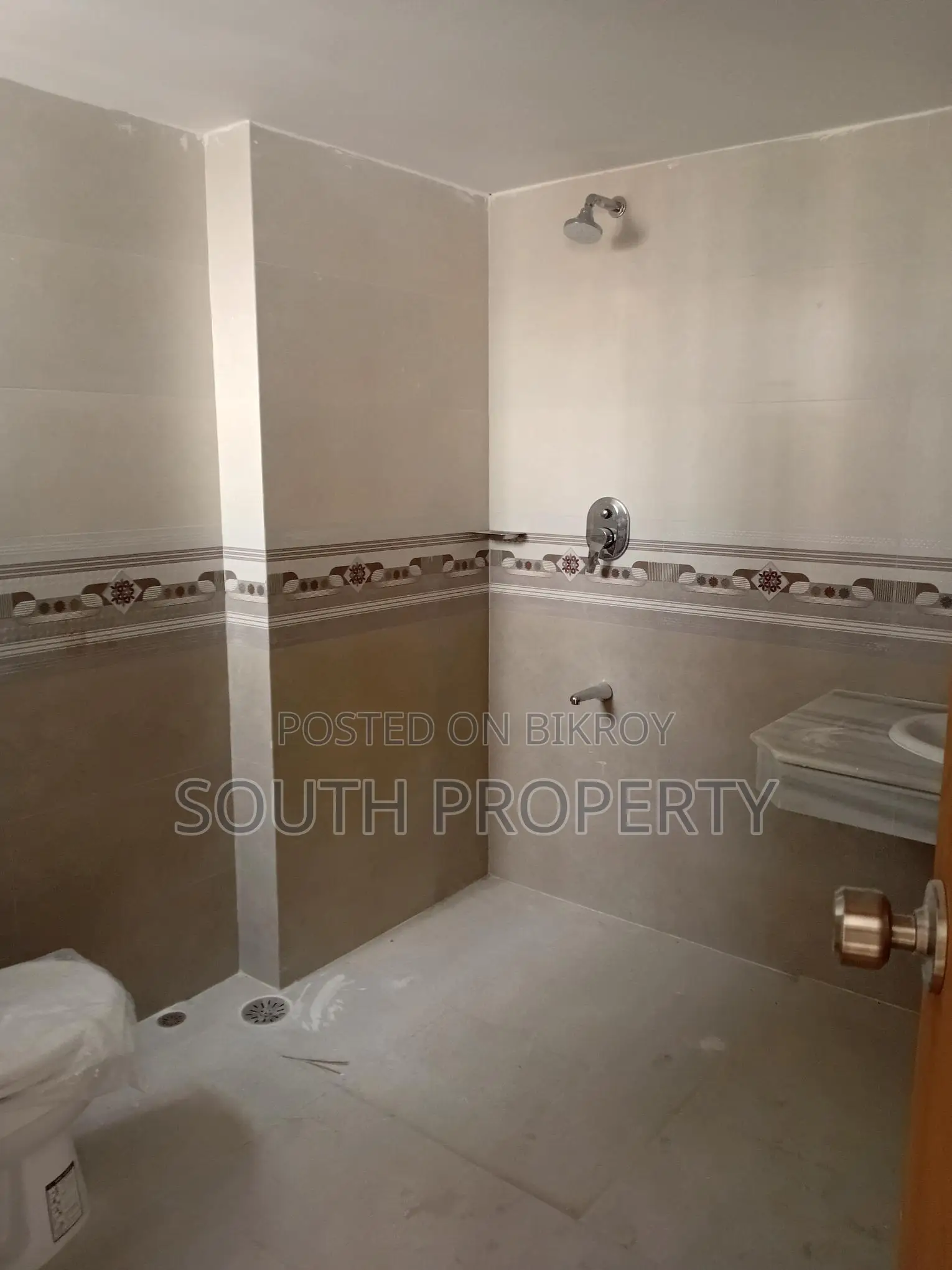 Ready 1700 sft flat sale at Khilgaon B block in Khilgaon