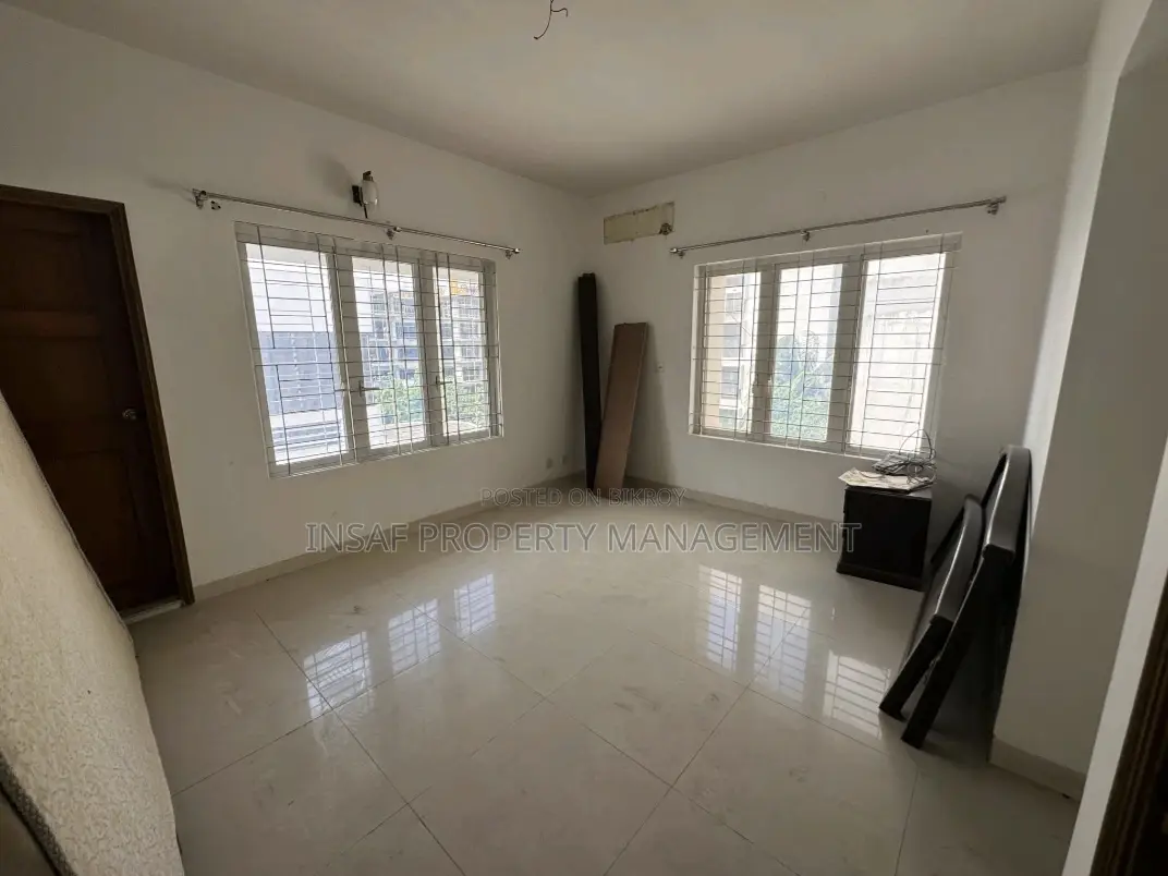 2200 Sq Ft Luxury Apartment for Sale | Prime Location Ready Property in Gulshan