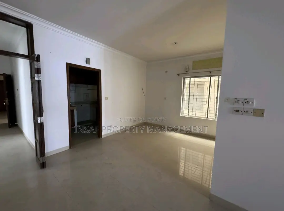 2200 Sq Ft Luxury Apartment for Sale | Prime Location Ready Property in Gulshan