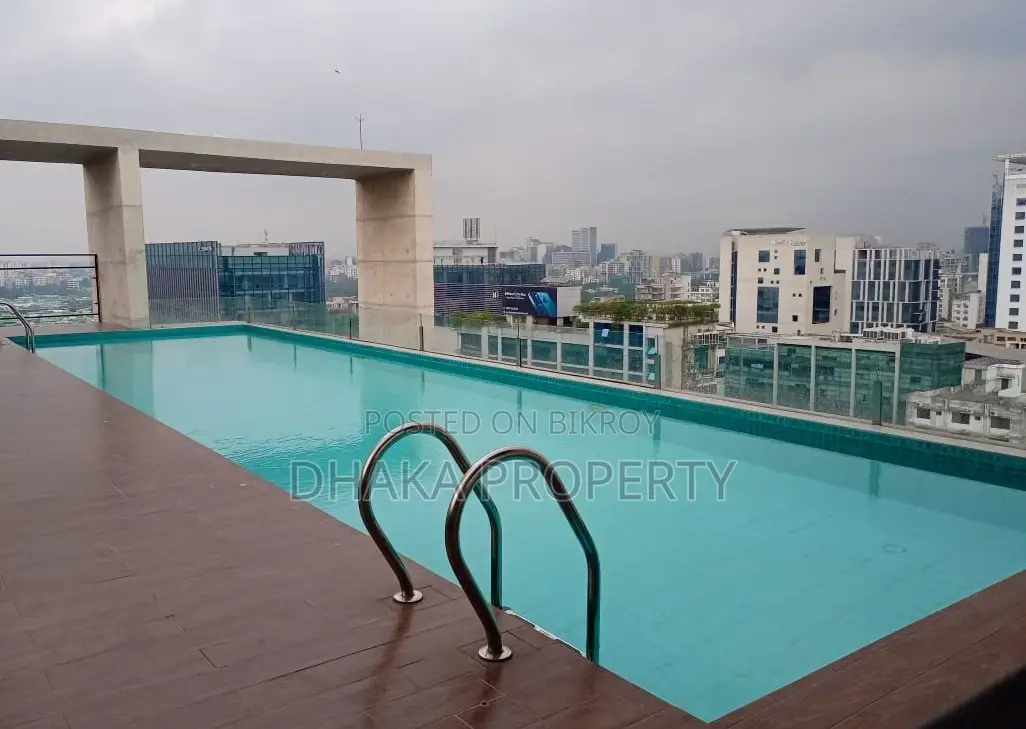 Gym Swimming Pool Luxury Flat Rent At Gulshan Model Town (3Bed2250SqFt.) in Gulshan