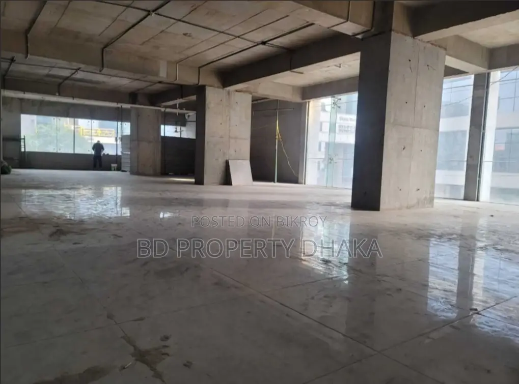 3200 Sqft New Modern Commercial Space Rent In Gulshan Avenue in Gulshan