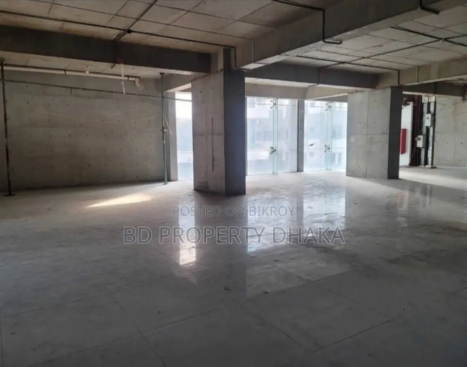 3200 Sqft New Modern Commercial Space Rent In Gulshan Avenue in Gulshan