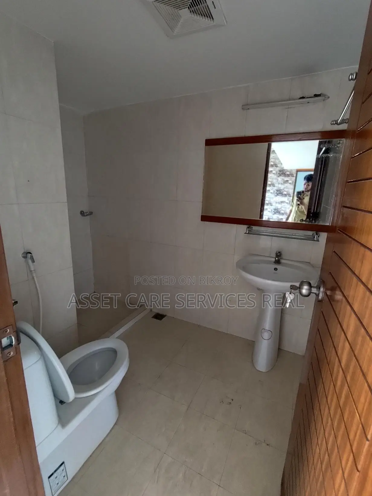 3-Bed Un-Furnished Exclusive Apartment For Rent In North Banani in Banani