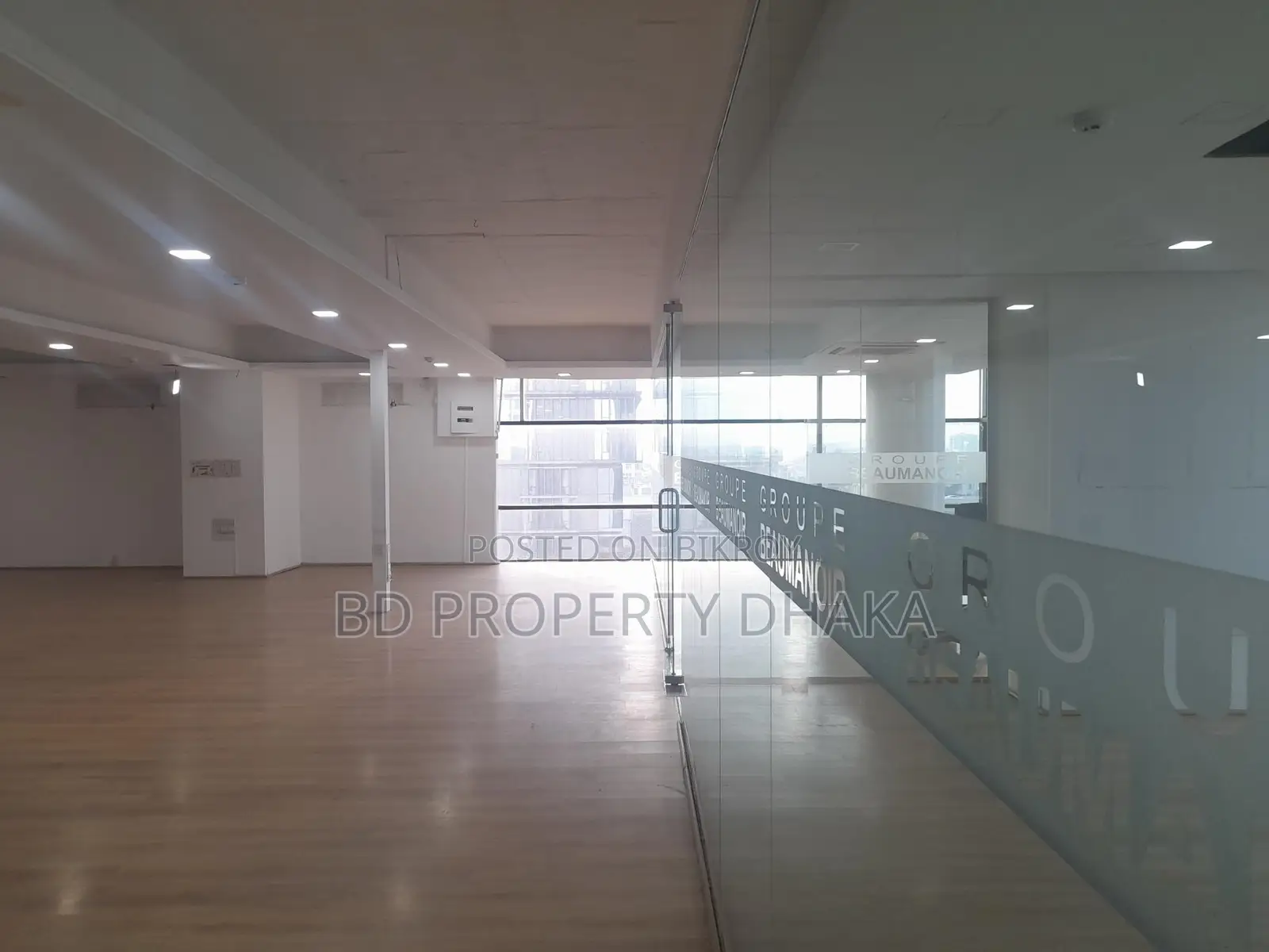 7800 Sqft Open Commercial Space Rent In Banani Avenue in Banani