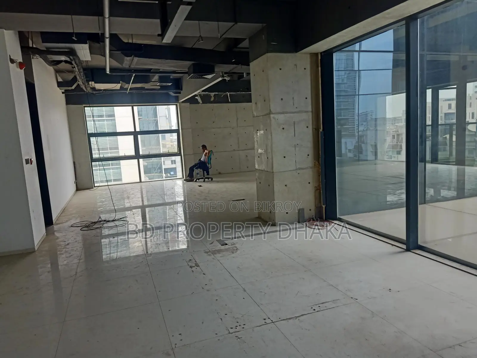 3020 Sqft Open Commercial Space Rent In Gulshan Avenue in Gulshan