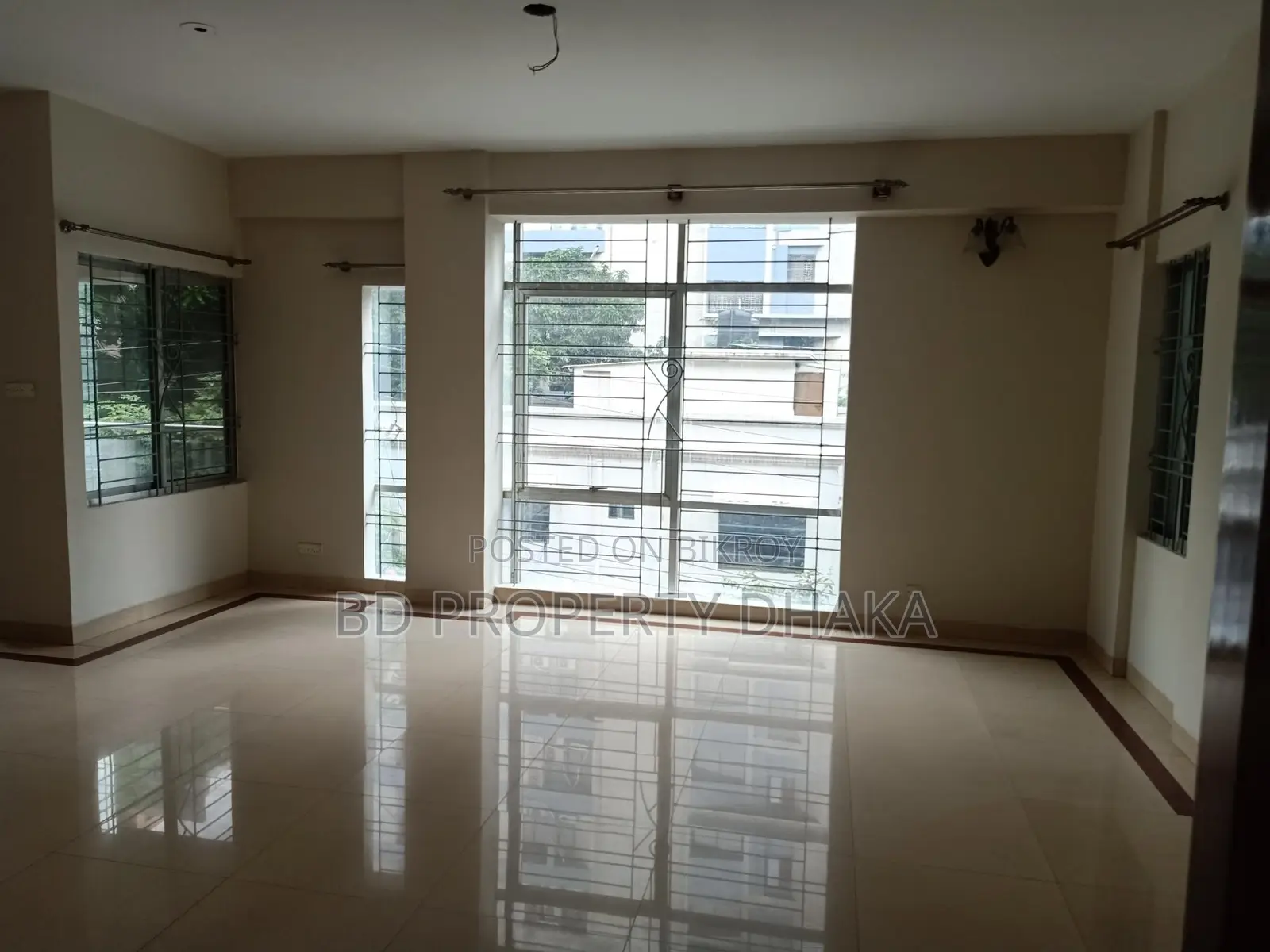 3000 Sqft Excellent 4-Bedroom Unfurnished Apartment For Rent In Gulshan in Gulshan