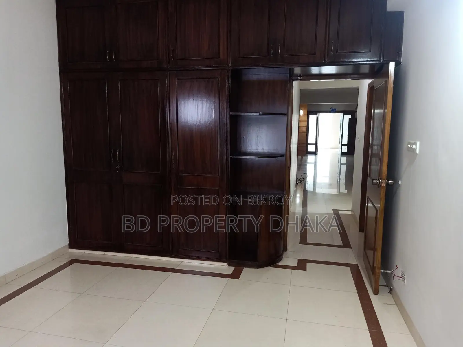 3000 Sqft Excellent 4-Bedroom Unfurnished Apartment For Rent In Gulshan in Gulshan