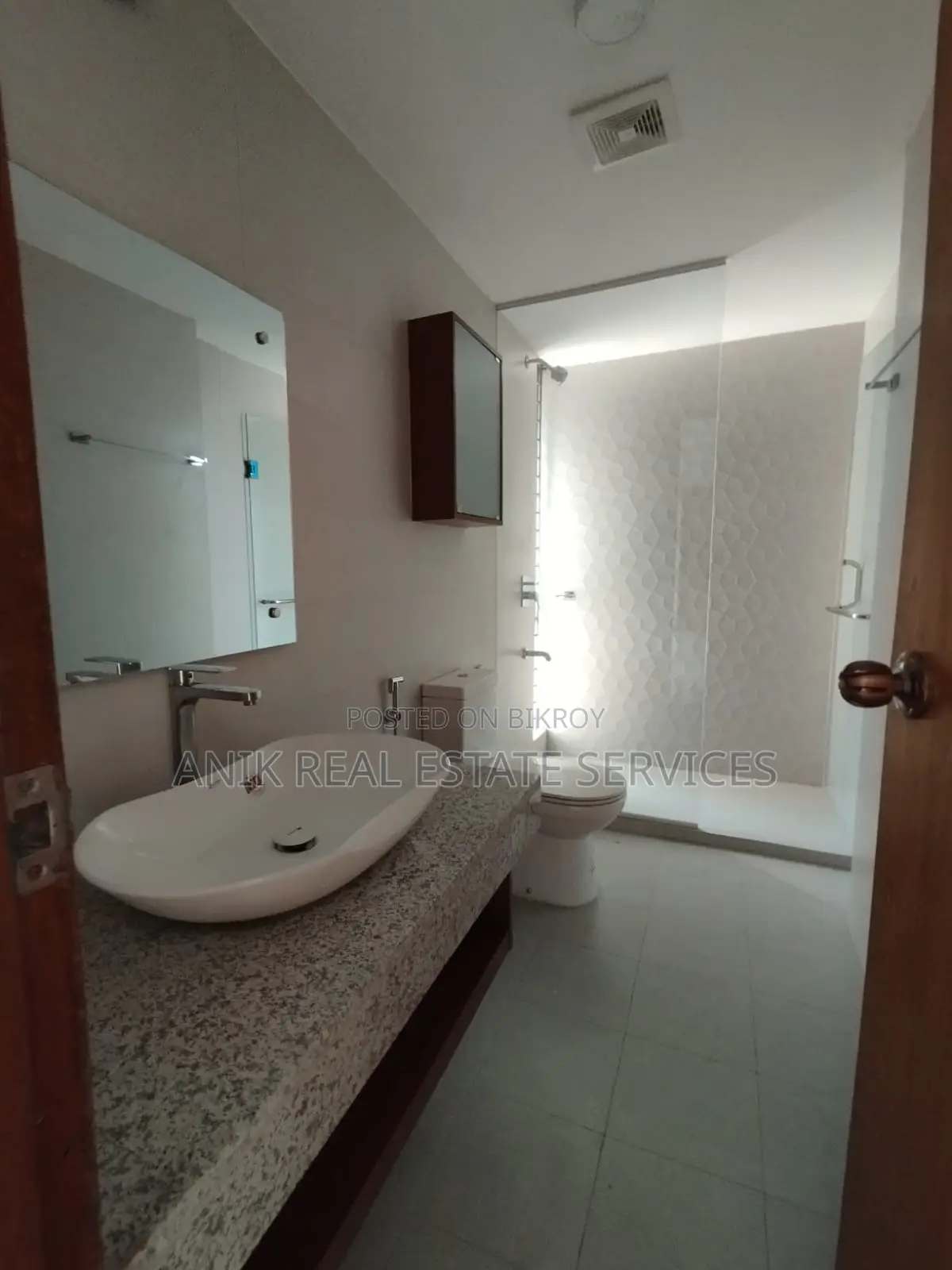 3300 Sft Good Quality Office Space Rent At Baridhara in Baridhara
