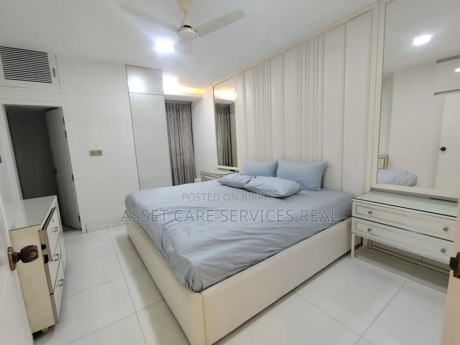 Baridhara Diplomatic Zone Luxurious 4Bed Furnished Apartment Rent in Baridhara