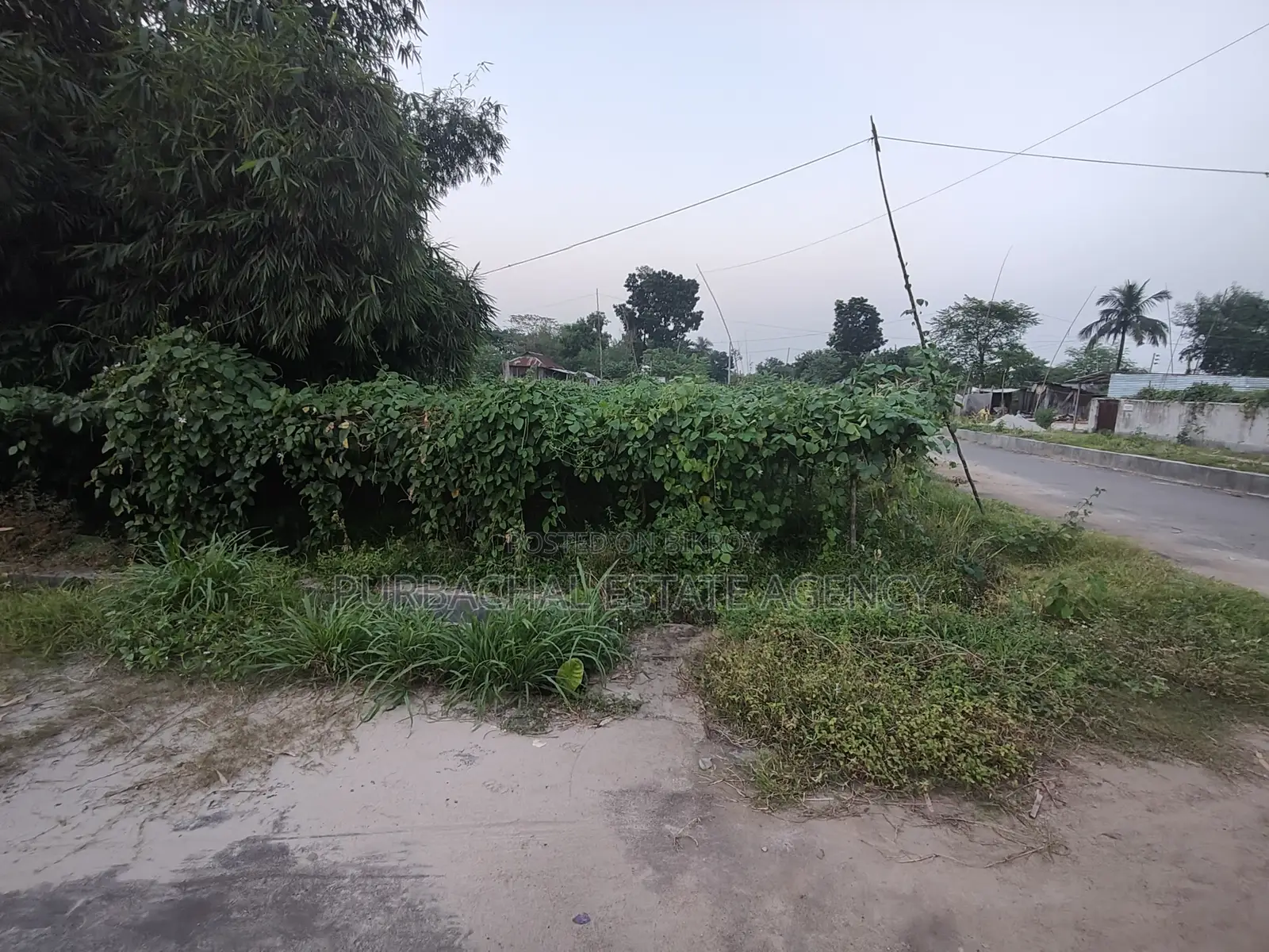 Near 300ft. 7.5 Katha Plot In Sec#7 in Purbachal