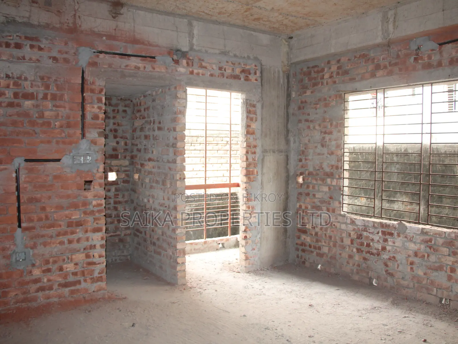 Near-ready 1350 sq ft flat | 3 bed apartment in Mirpur