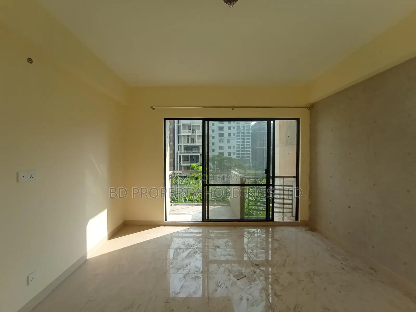 2000 SFT Luxurious Brand New Ready Flat for Rent in Bashundhara in Basundhara