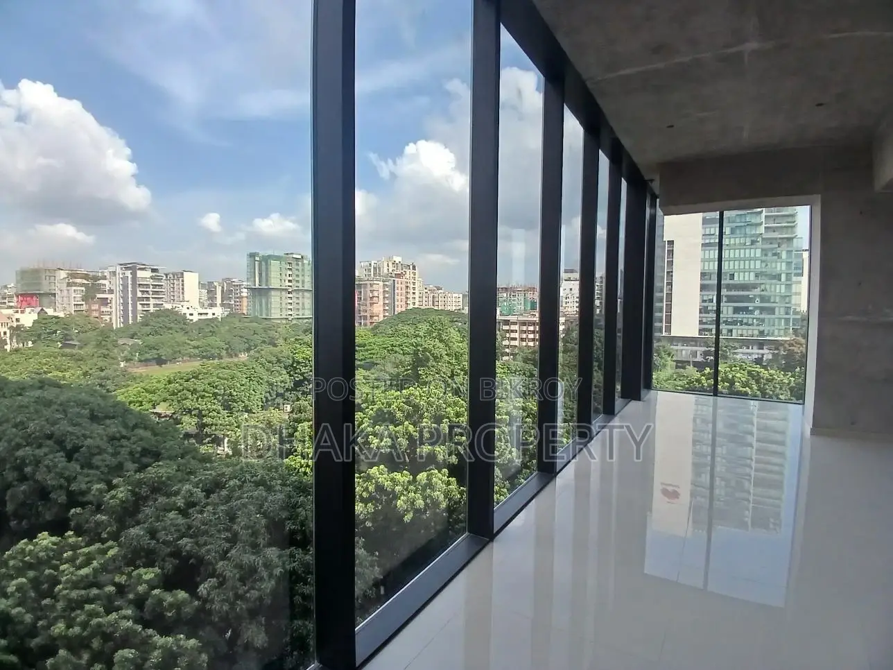 Office Brand New Luxurious Space3000SqFt. Rent at Gulshan 2 in Gulshan