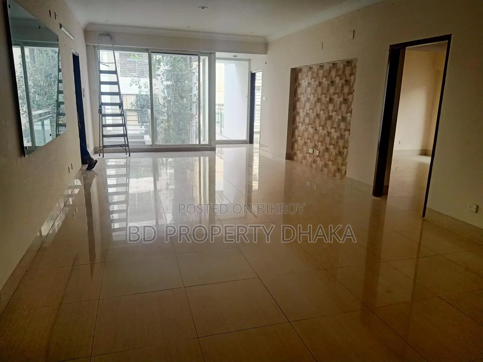 3300 Sqft Newly Office Space Rent In Banani in Banani