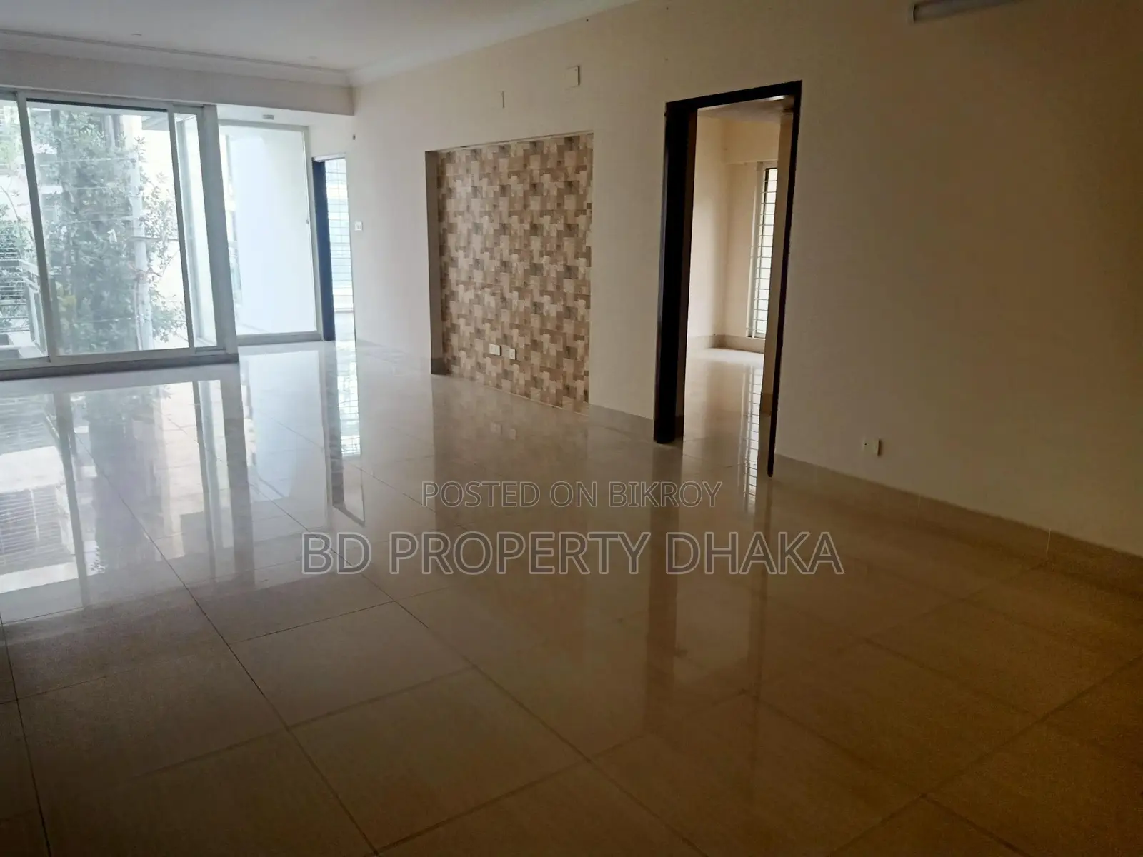 3300 Sqft Newly Office Space Rent In Banani in Banani