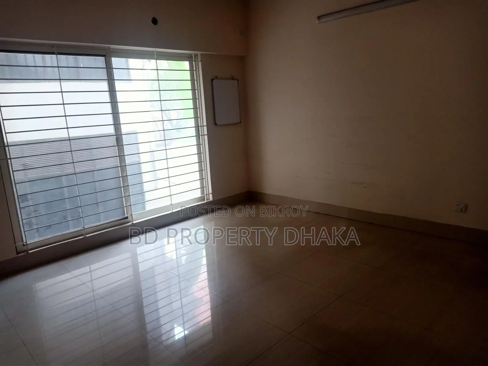3300 Sqft Newly Office Space Rent In Banani in Banani
