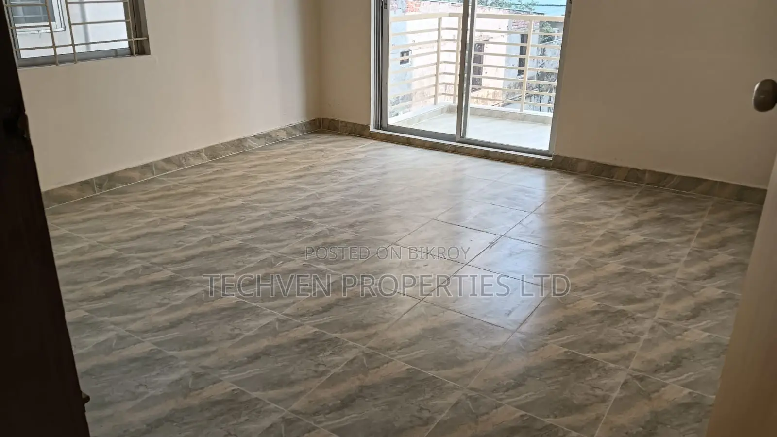 1400 sqft ready flat at 6750 taka per sqft in Shyamoli Bhuiya Goli in Mohammadpur