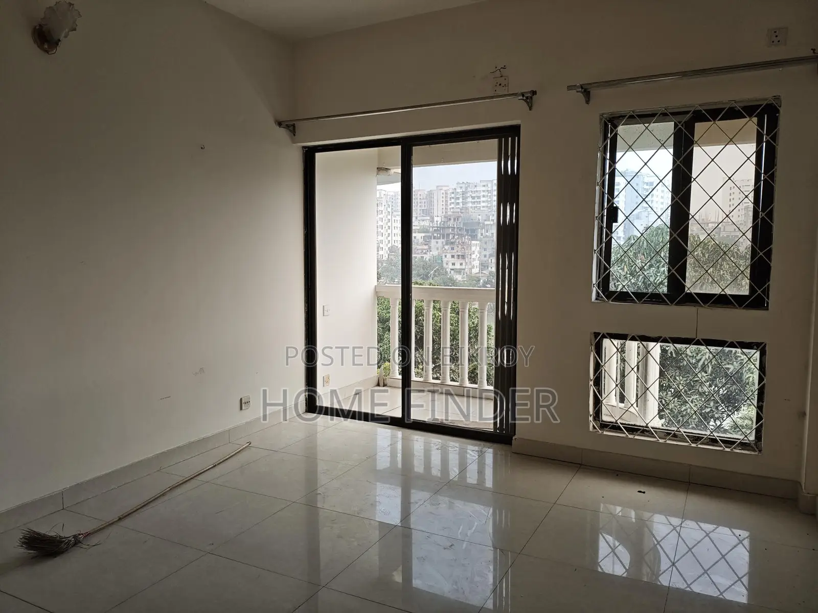 2550 Sqft 3 Bed Un-Furnished Apartment For Rent In Gulshan in Gulshan
