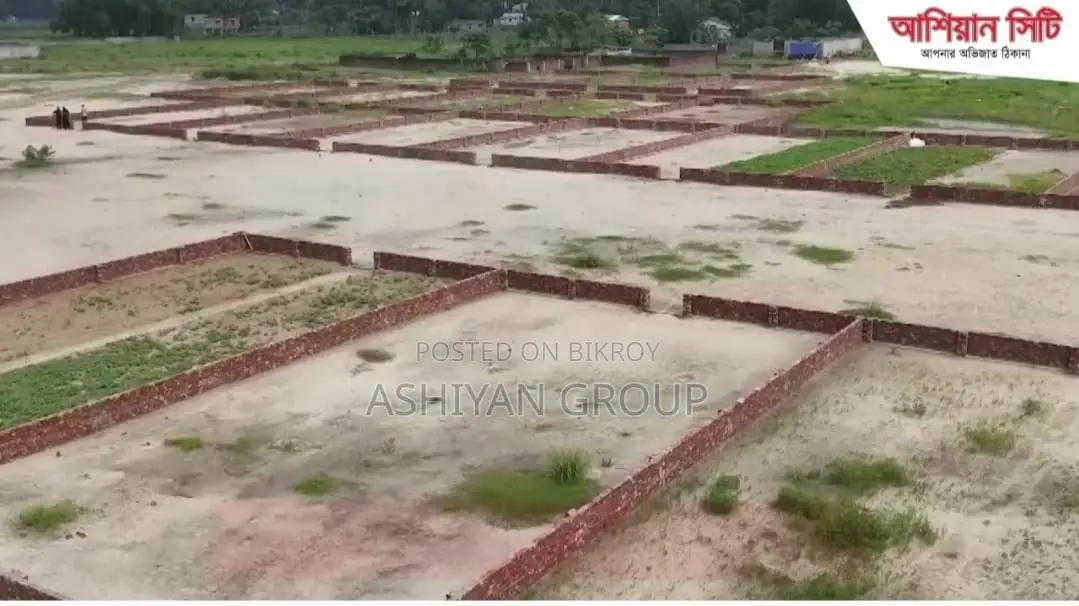 Plots for Sale in Ashiyan City Opposite the Airport on Installments in Gulshan