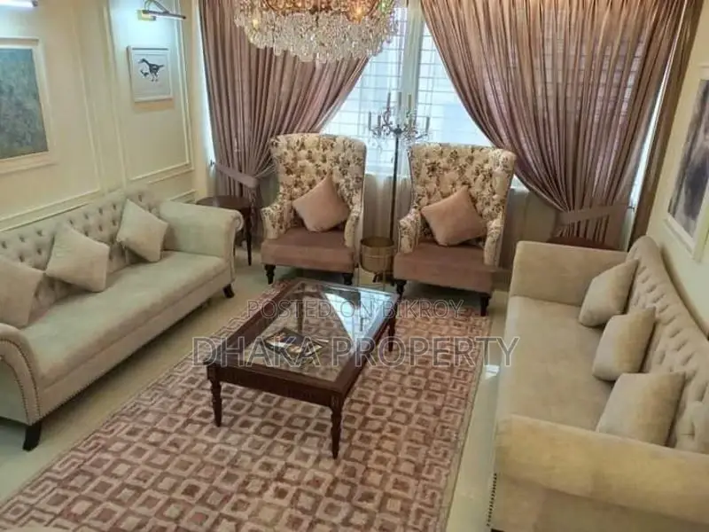 LUXURIOUS FULLY-FURNISHED Apartment Rent@Gulshan North in Gulshan