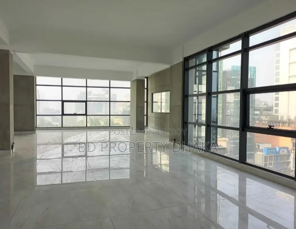 4000sqft Nice Open New Commercial Space Rent in Gulshan Avenue in Gulshan