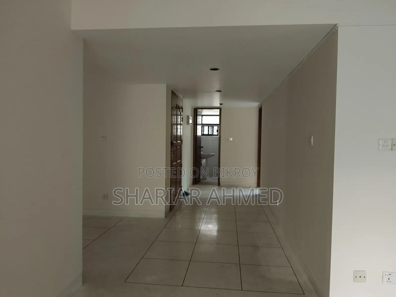 2050 Sqft Un-Furnished Apartment For Rent In Gulshan in Gulshan