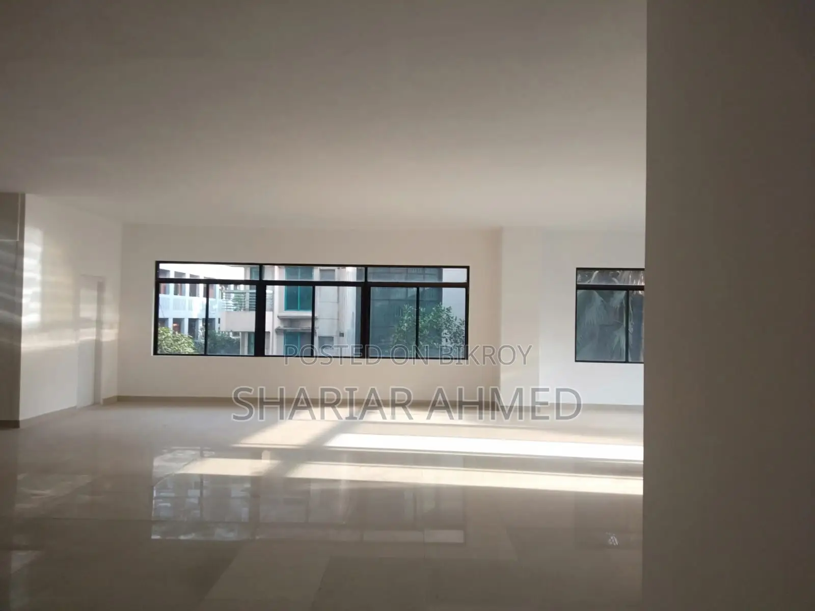 7500 SqFt(5Parking) 100% Commercial Space Rent In Gulshan 2 in Gulshan