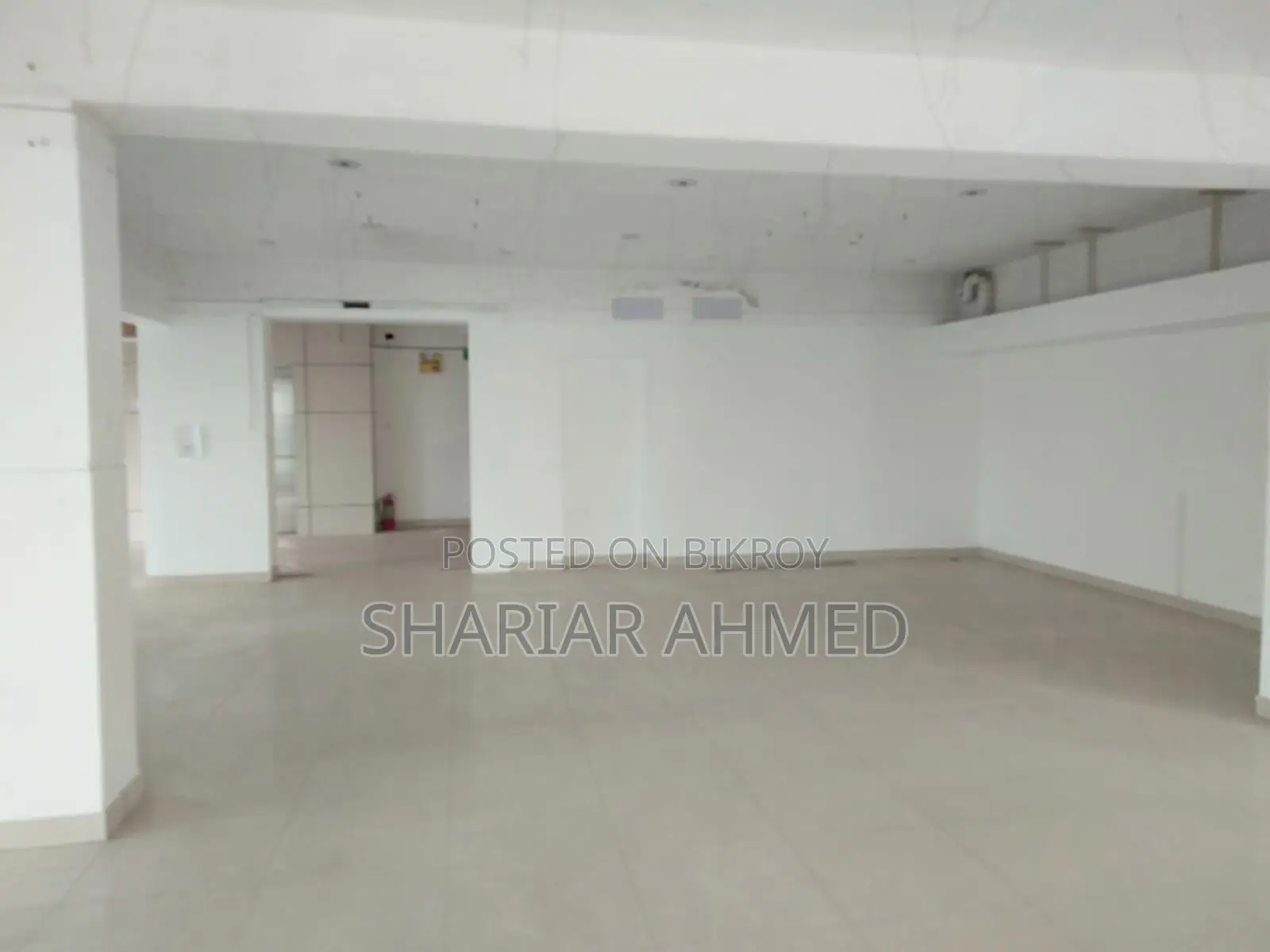 7500 SqFt(5Parking) 100% Commercial Space Rent In Gulshan 2 in Gulshan