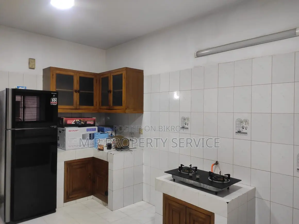 3 Bed Fully Furnished Apartment Rent Gulshan in Gulshan