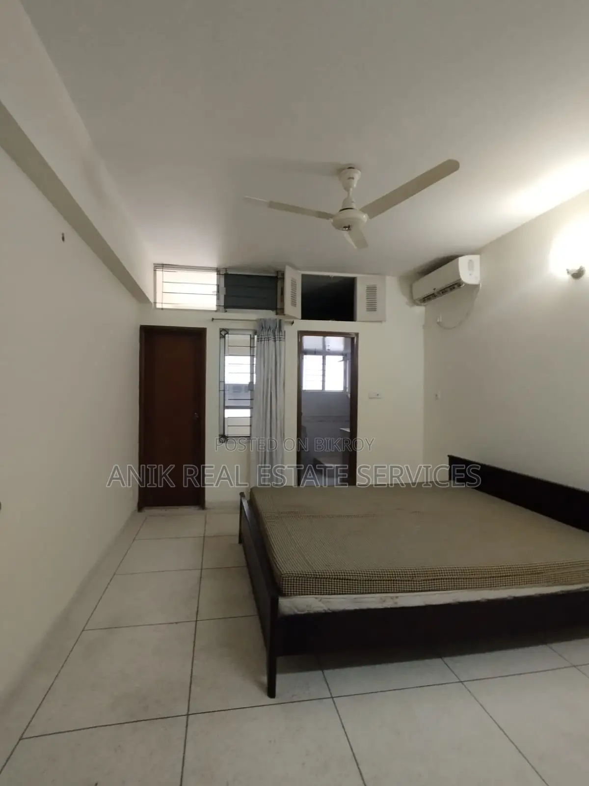 Good Quality 3 Bedroom Semi Farnised Flat Rent At Baridhara in Baridhara