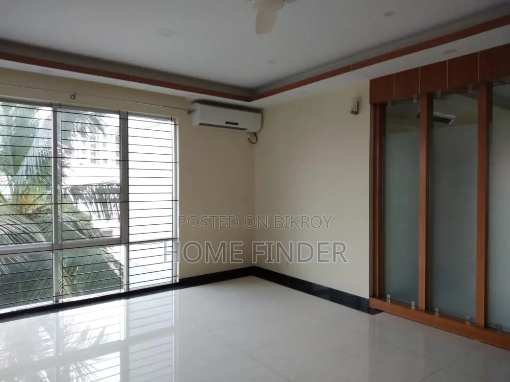 2920 Sqft Semi-furnished Apartment For Rent in Gulshan 2 in Gulshan