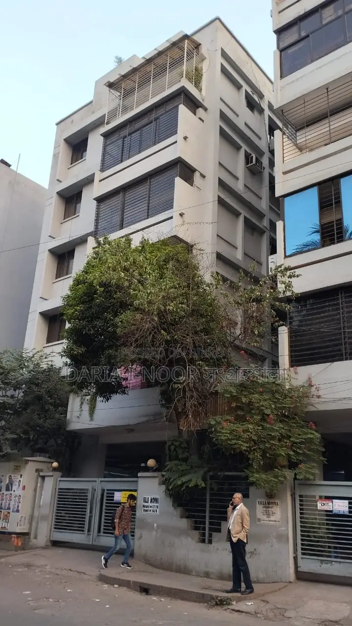 2476 SFT Flat for Sale on 3rd Floor at Dhanmondi 14/A in Dhanmondi