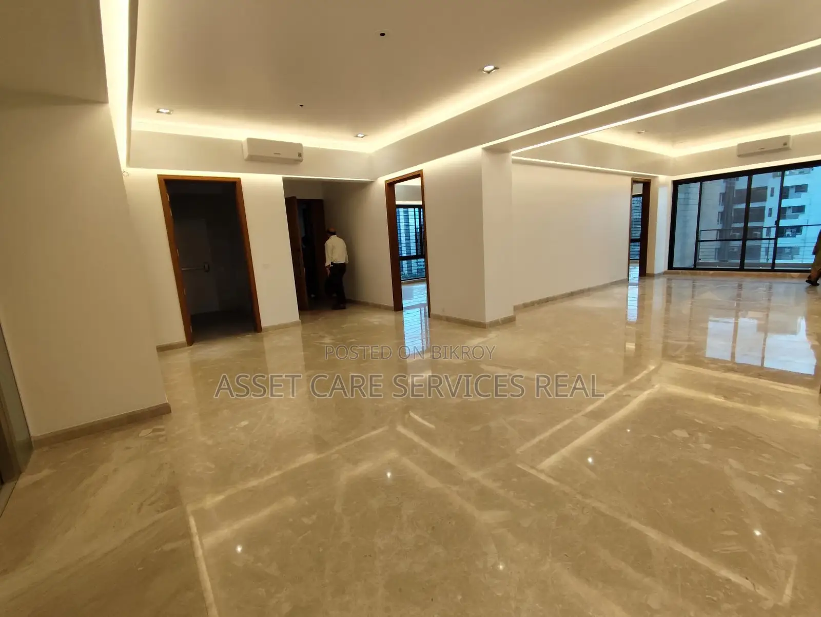 Luxury New 7320-Sqft 5Bed Lake View Duplex Apartment Rent North Gulshan in Gulshan