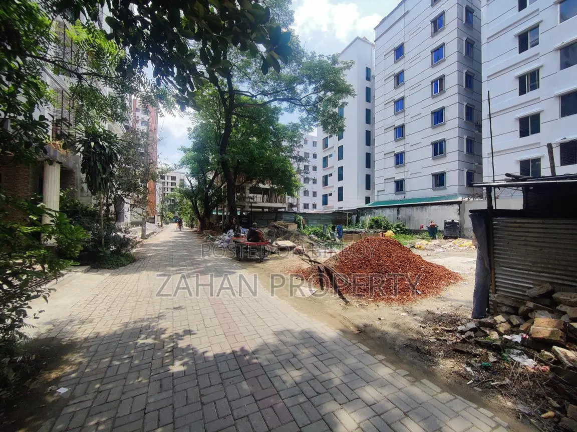 G block 3 katha South face plot for sale 👉 Urgent in Basundhara