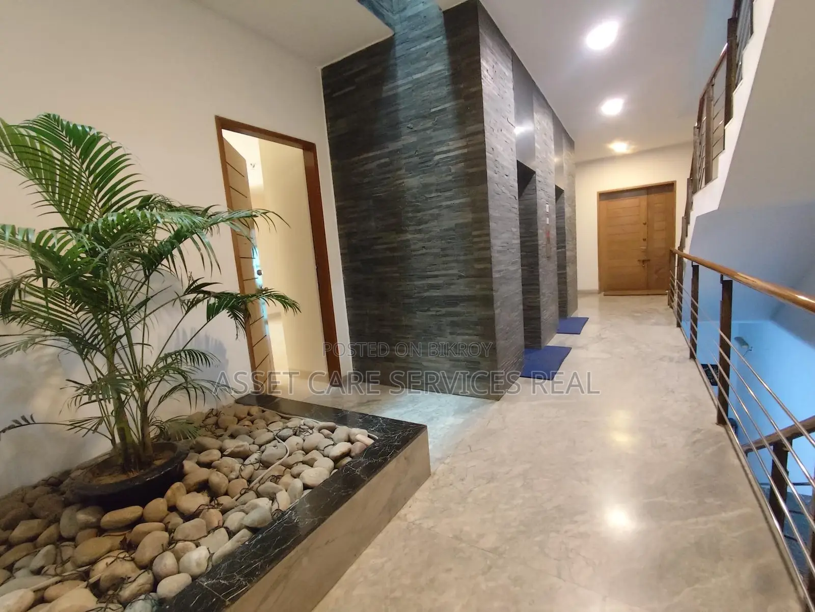 Gulshan 4-Bedroom Un-Furnished Exclusive Big Apartment for Rent in Gulshan