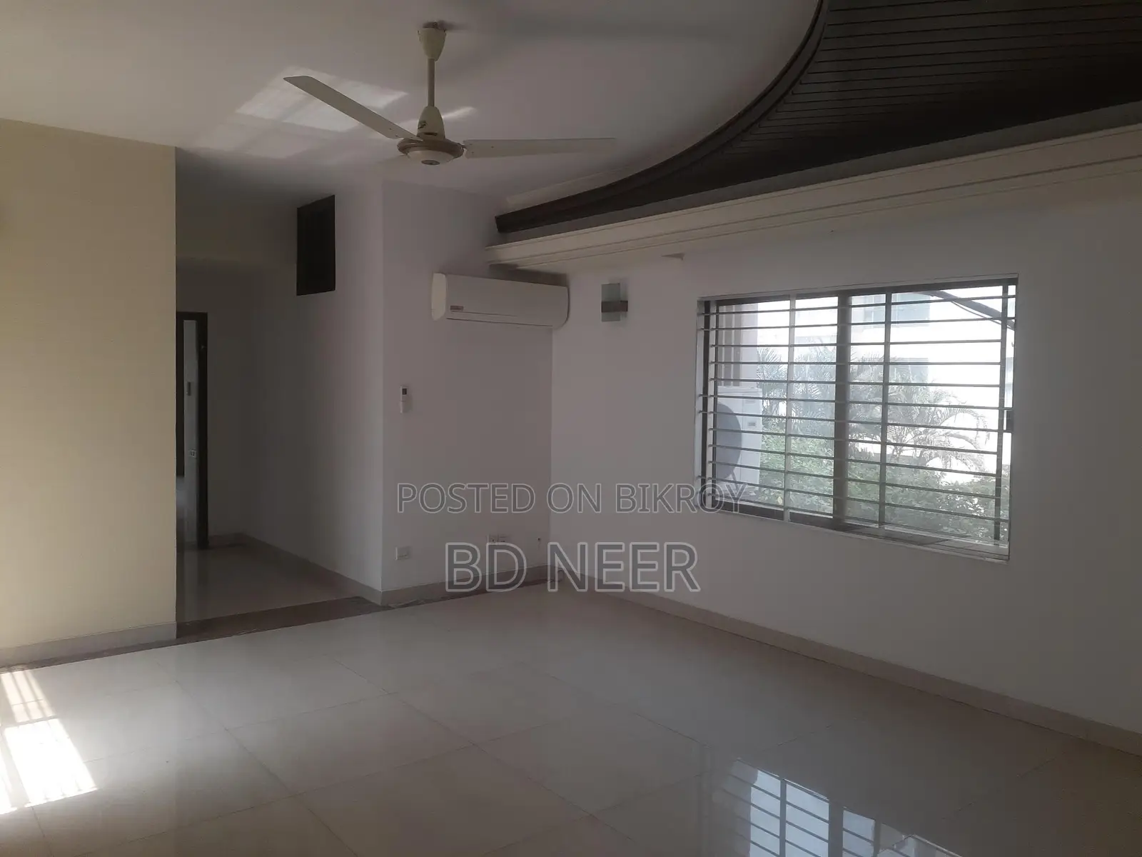 Semi Furnished Nice 4 Bedroom Flat Rent in Gulshan-2 North in Gulshan