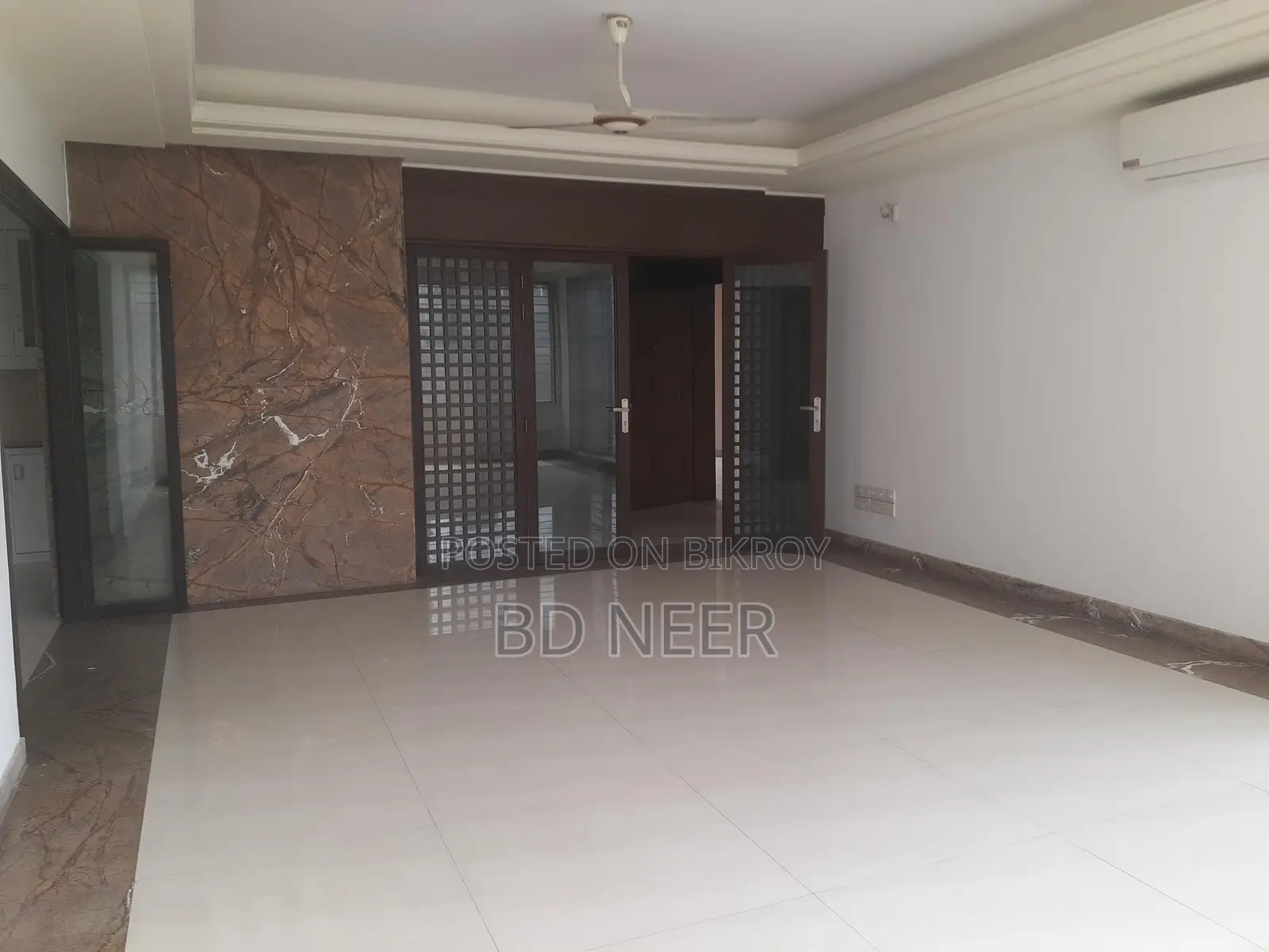 Semi Furnished Nice 4 Bedroom Flat Rent in Gulshan-2 North in Gulshan