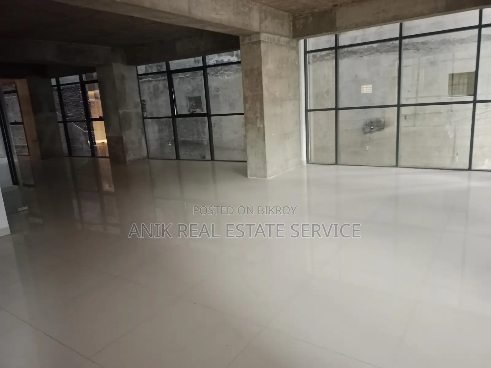 Commercial 7500 Sft Office Space Rent At Gulshan 2 in Gulshan